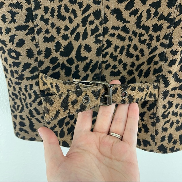 Vintage 90s Tan Black Suede Leather Cheetah Print V Neck Zip Up Biker Vest Top - Picture 10 of 10